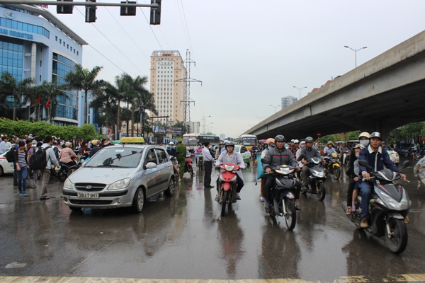 Tăng cường ứng dụng khoa học công nghệ trong bảo đảm trật tự an toàn giao thông
